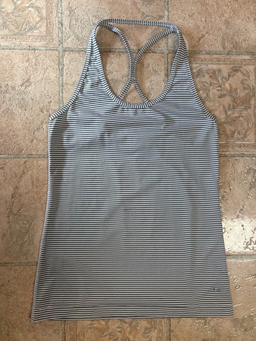 Gap tank top